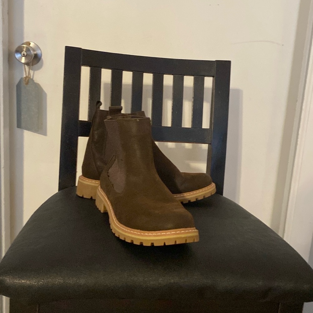 Great condition, wrong size